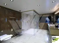 ক্রুজ জাহাজ বিক্রির জন্য