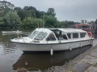 যাত্রী জাহাজ বিক্রির জন্য