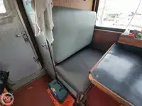 লাইফবোট বিক্রির জন্য