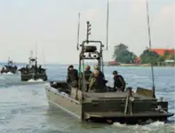 প্যাট্রোল বোট বিক্রির জন্য