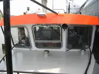 ক্রু বোট বিক্রির জন্য