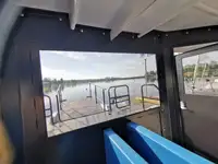 কন্টেইনার জাহাজ বিক্রির জন্য