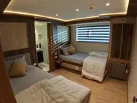 ইয়ট বিক্রির জন্য