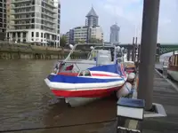ক্রুজ জাহাজ বিক্রির জন্য