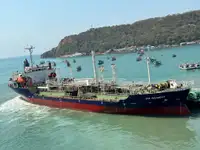 Oil/Chemical tanker বিক্রির জন্য