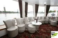 ক্রুজ জাহাজ বিক্রির জন্য