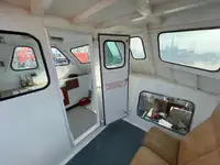 কন্টেইনার জাহাজ বিক্রির জন্য