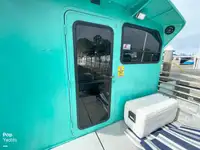 ক্রুজ জাহাজ বিক্রির জন্য