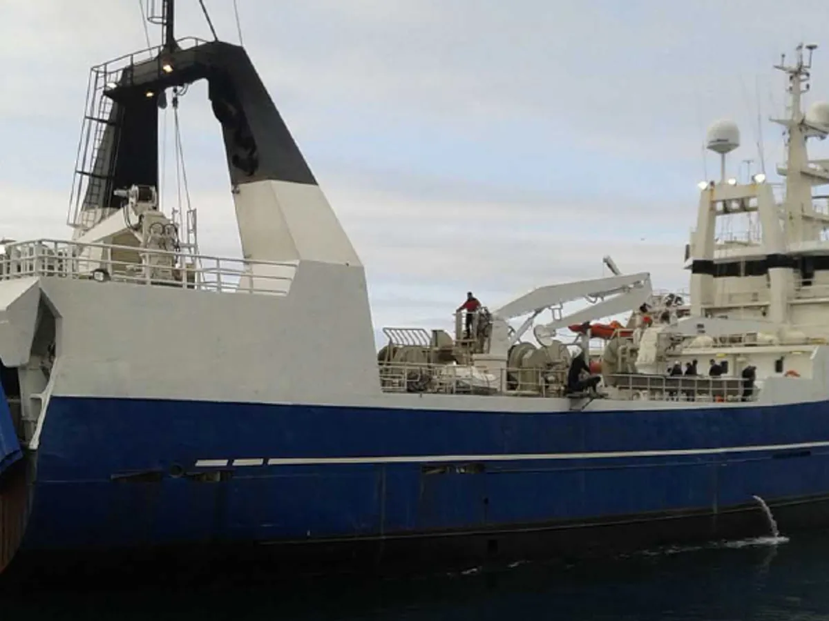ট্রলার বিক্রির জন্য