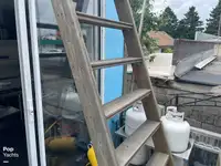 ক্যাটামারান বিক্রির জন্য