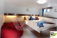 ক্রুজ জাহাজ বিক্রির জন্য