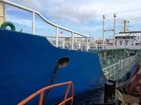 খাদ্য পণ্যবাহী ট্যাঙ্কার বিক্রির জন্য