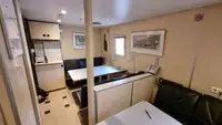 ক্রুজ জাহাজ বিক্রির জন্য