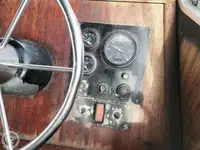 লাইফবোট বিক্রির জন্য