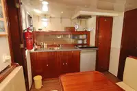প্যাট্রোল বোট বিক্রির জন্য