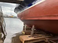 ওয়ার্কবোট বিক্রির জন্য