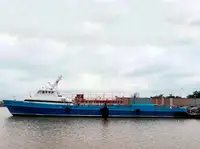 ক্রু বোট বিক্রির জন্য