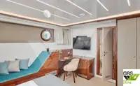 ক্রুজ জাহাজ বিক্রির জন্য