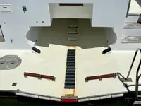 ক্রুজ জাহাজ বিক্রির জন্য