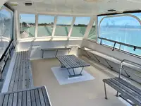 ক্রুজ জাহাজ বিক্রির জন্য