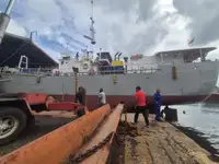 লংলাইনার বিক্রির জন্য