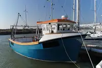 ওয়ার্ক বোট বিক্রির জন্য