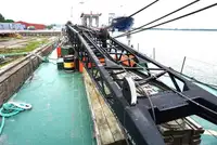 ক্রেন জাহাজ বিক্রির জন্য