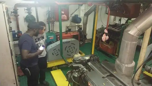 তেল/রাসায়নিক ট্যাঙ্কার বিক্রির জন্য
