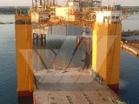 ভাসমান ডক বিক্রির জন্য