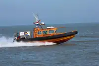 ধারক জাহাজ বিক্রির জন্য