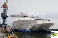 রিফার জাহাজ বিক্রির জন্য