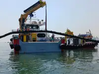 ওয়ার্কবোট বিক্রির জন্য