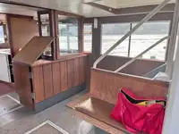 ক্রুজ জাহাজ বিক্রির জন্য