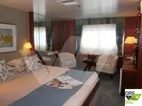ক্রুজ জাহাজ বিক্রির জন্য