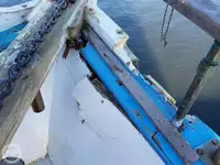 ফেরি জাহাজ বিক্রির জন্য