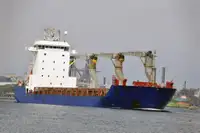 রেফার জাহাজ বিক্রির জন্য