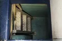 ক্রুজ জাহাজ বিক্রির জন্য