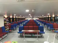ক্রুজ জাহাজ বিক্রির জন্য