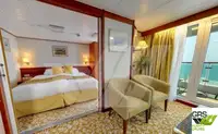 ক্রুজ জাহাজ বিক্রির জন্য
