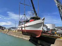 ট্রলার বিক্রির জন্য