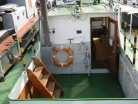 টহল নৌকা বিক্রির জন্য