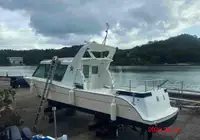 ক্রু বোট বিক্রির জন্য