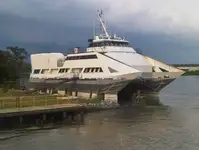 ক্রু বোট বিক্রির জন্য