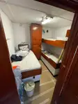 কন্টেইনার জাহাজ বিক্রির জন্য