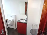 ক্রুজ জাহাজ বিক্রির জন্য