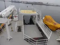 কন্টেইনার জাহাজ বিক্রির জন্য