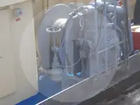 সরাসরি মাছবাহী জাহাজ বিক্রির জন্য