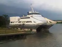 গবেষণা জাহাজ বিক্রির জন্য