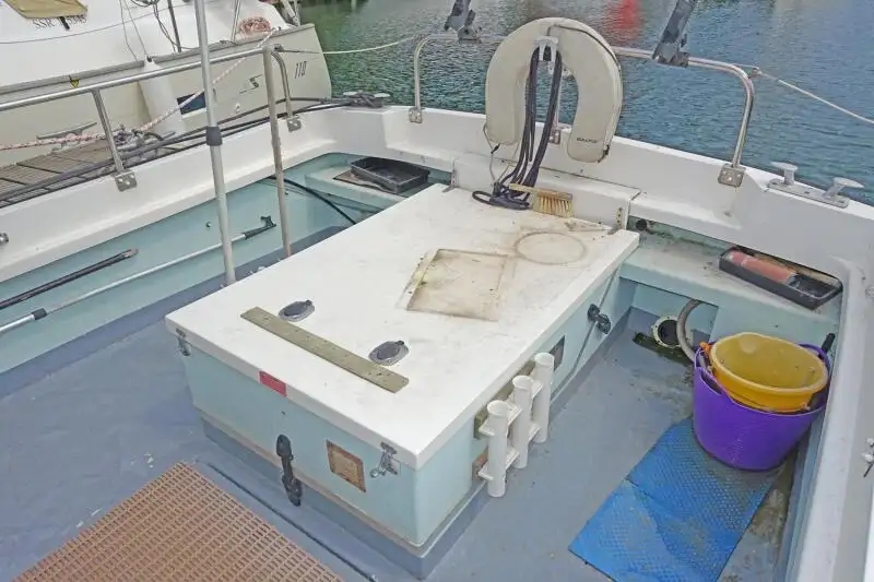 ওয়ার্ক বোট বিক্রির জন্য