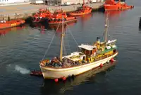 যাত্রীবাহী জাহাজ বিক্রির জন্য